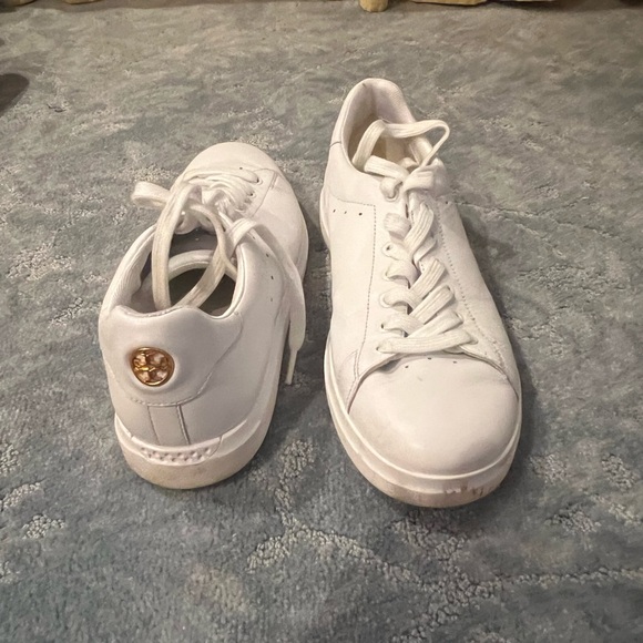Tory Burch white sneaker with gold detail